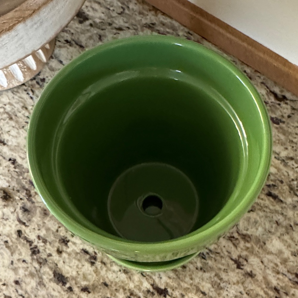 Rae Dunn Green St. Patricks Day Planter - The End of the Rainbow - Picture 3 of 4